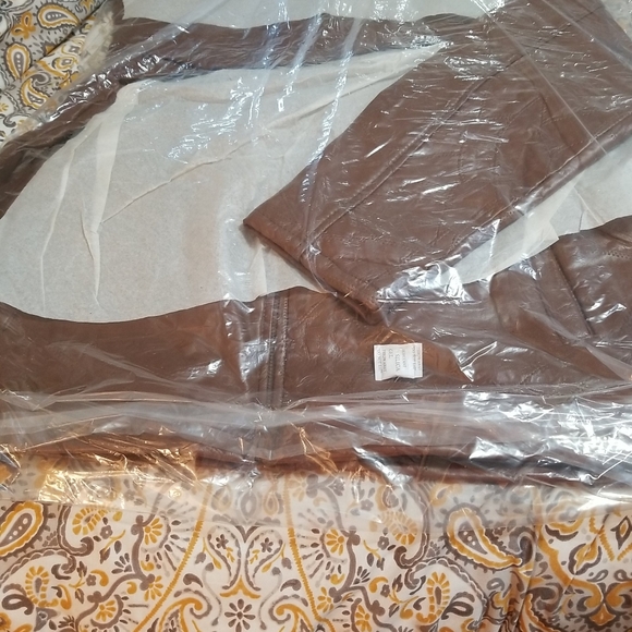 Executive Division Full Zip Leather Jacket w/Liner - Picture 11 of 11